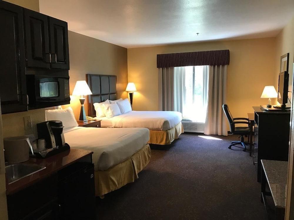Holiday Inn Express Hotel & Suites Hinesville, An Ihg Hotel Экстерьер фото